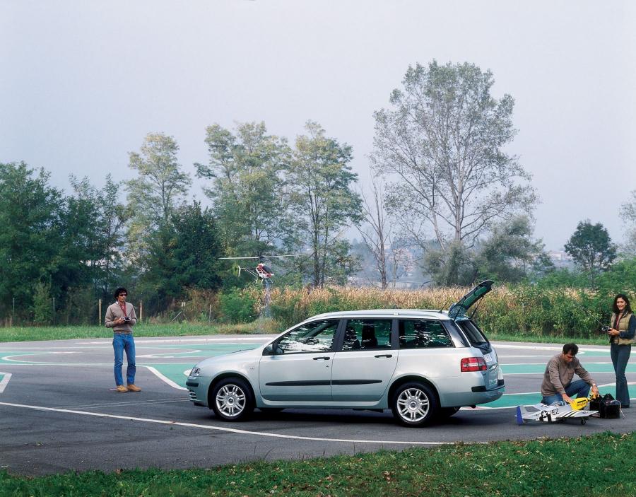  Fiat Stilo Wagon 2002 года  (фото 32 из 69)